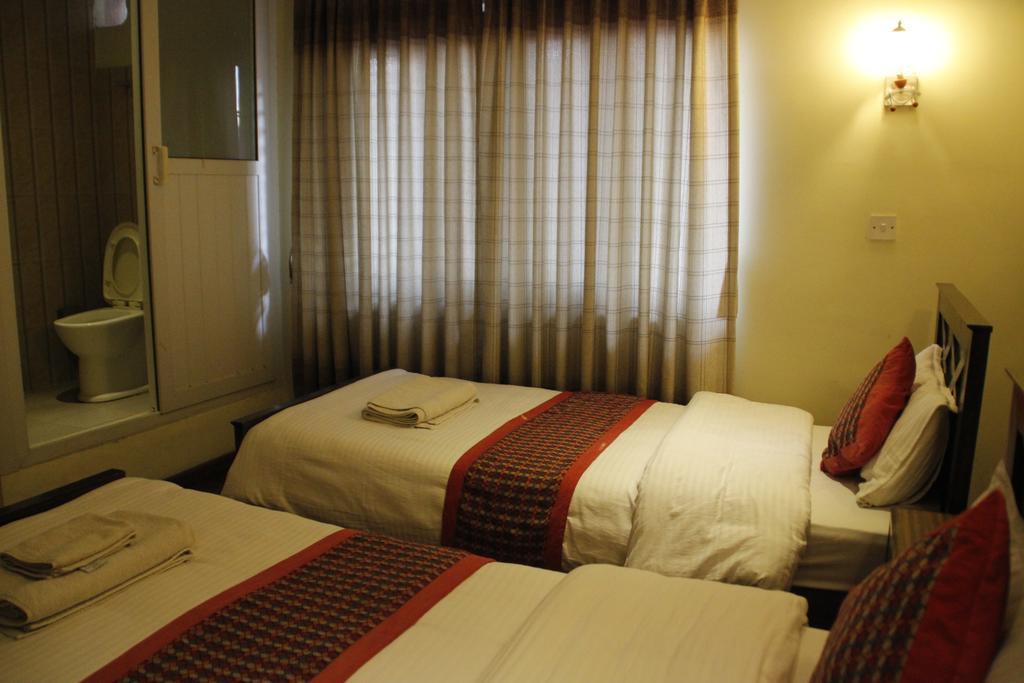Hotel Peace N Park Katmandu Kültér fotó