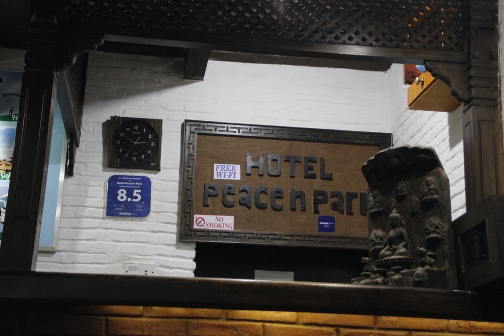 Hotel Peace N Park Katmandu Kültér fotó