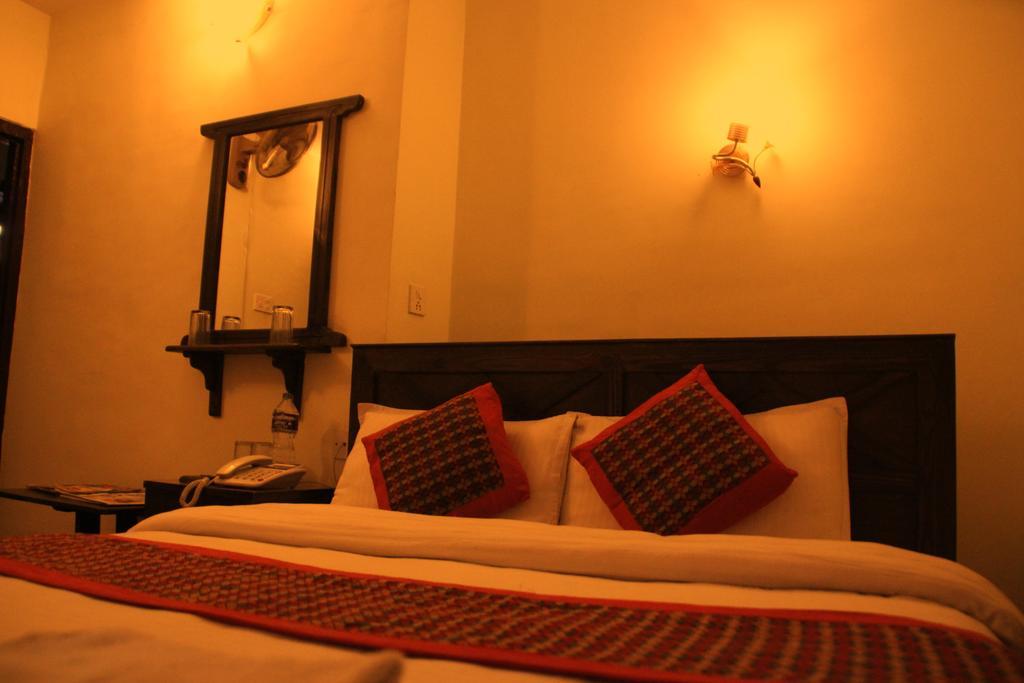 Hotel Peace N Park Katmandu Kültér fotó