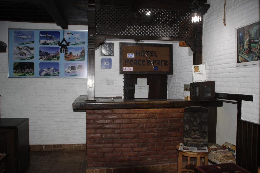 Hotel Peace N Park Katmandu Kültér fotó