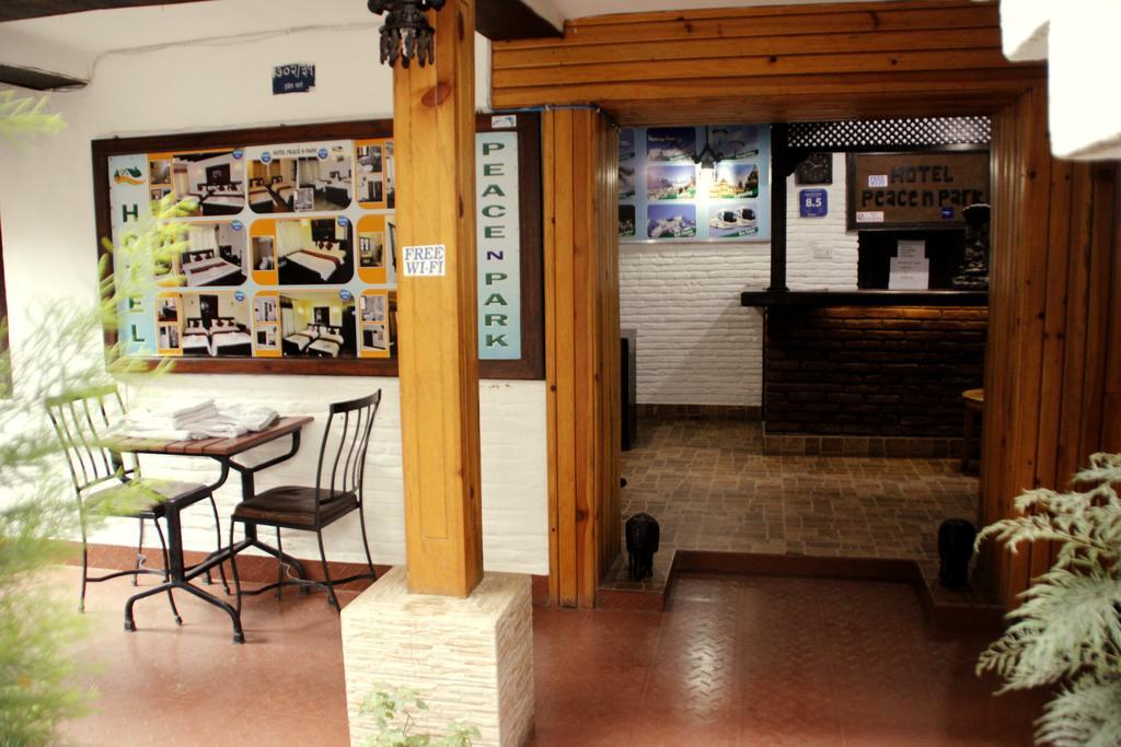 Hotel Peace N Park Katmandu Kültér fotó